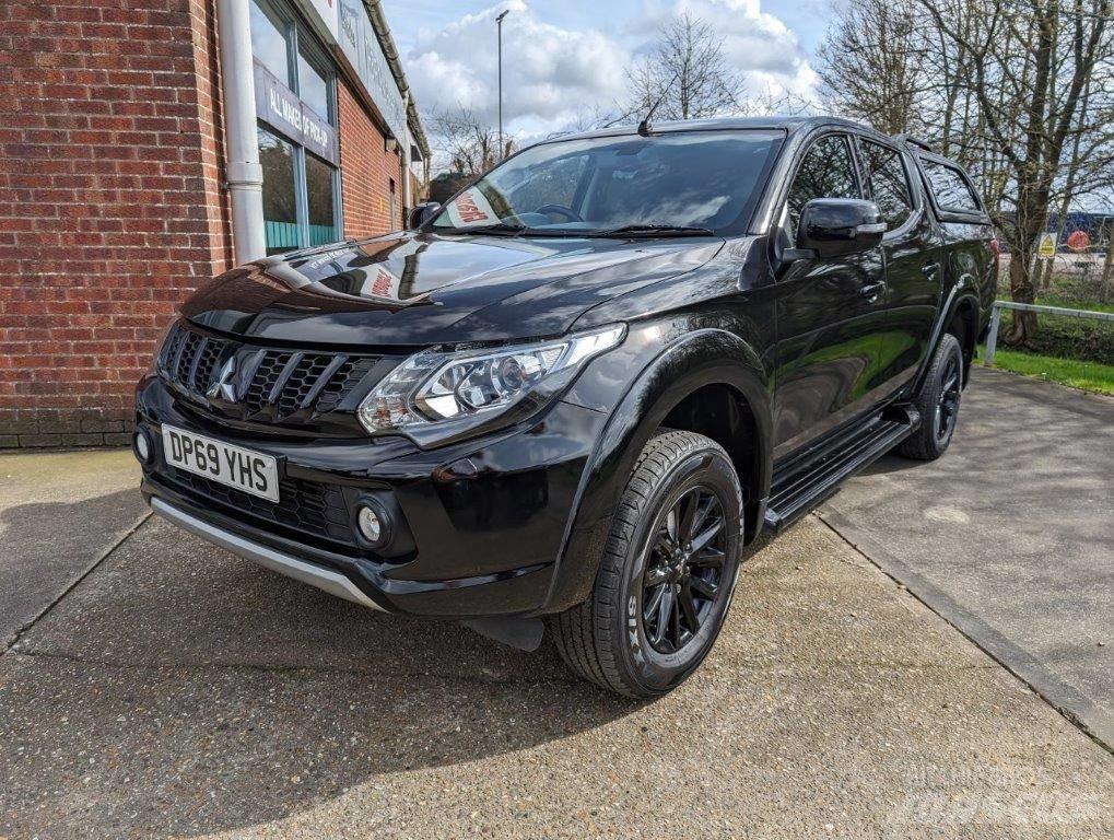 Mitsubishi L 200 Nakladacia/sklápacia bočnica