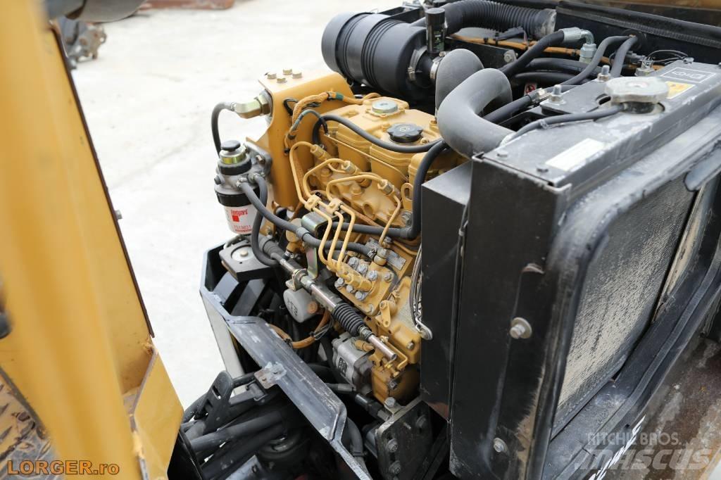 CAT CB 224 E Tandemové valce