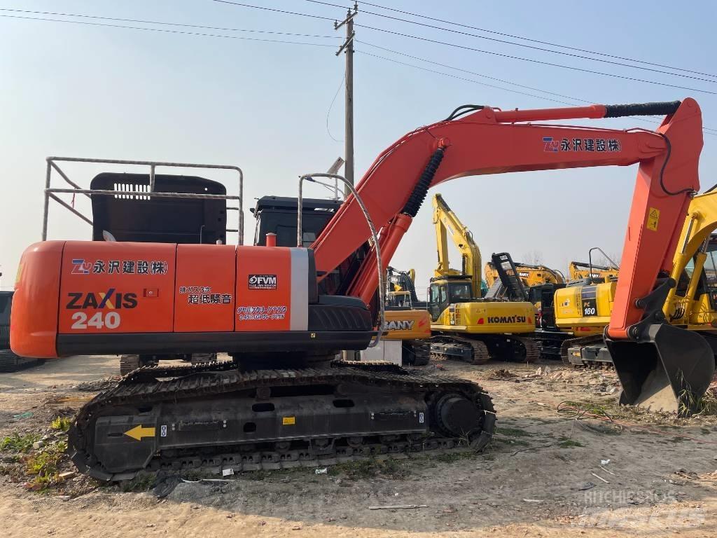 Hitachi ZX 240 Pásové rýpadlá