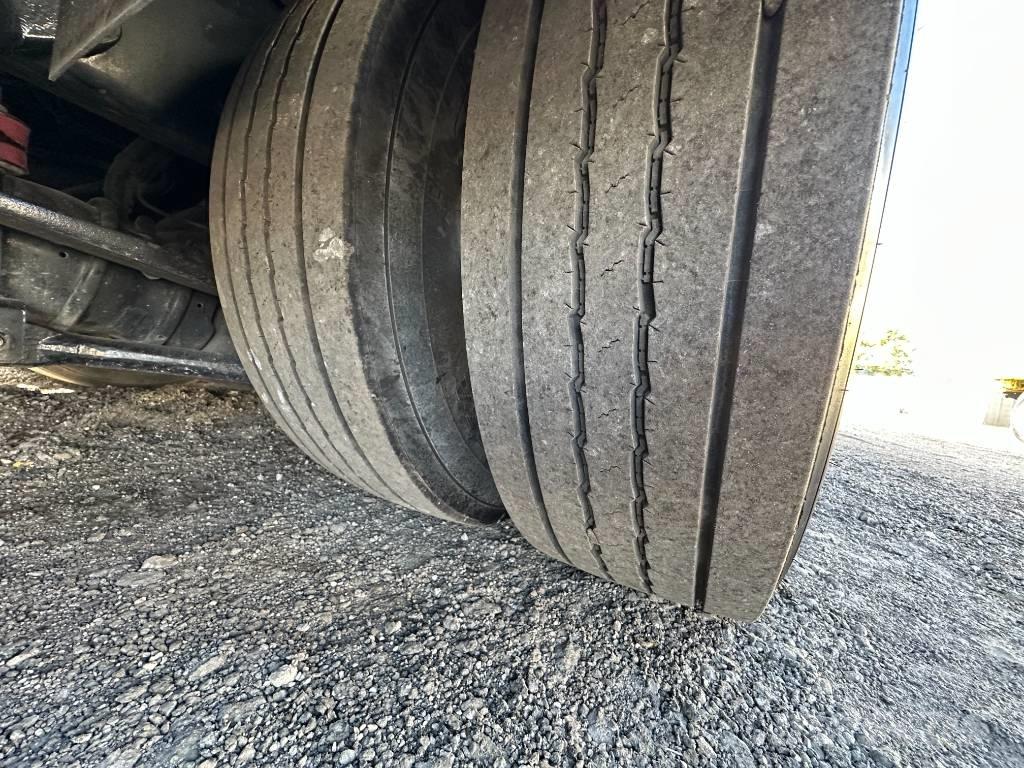 Freightliner M2 Sanitky