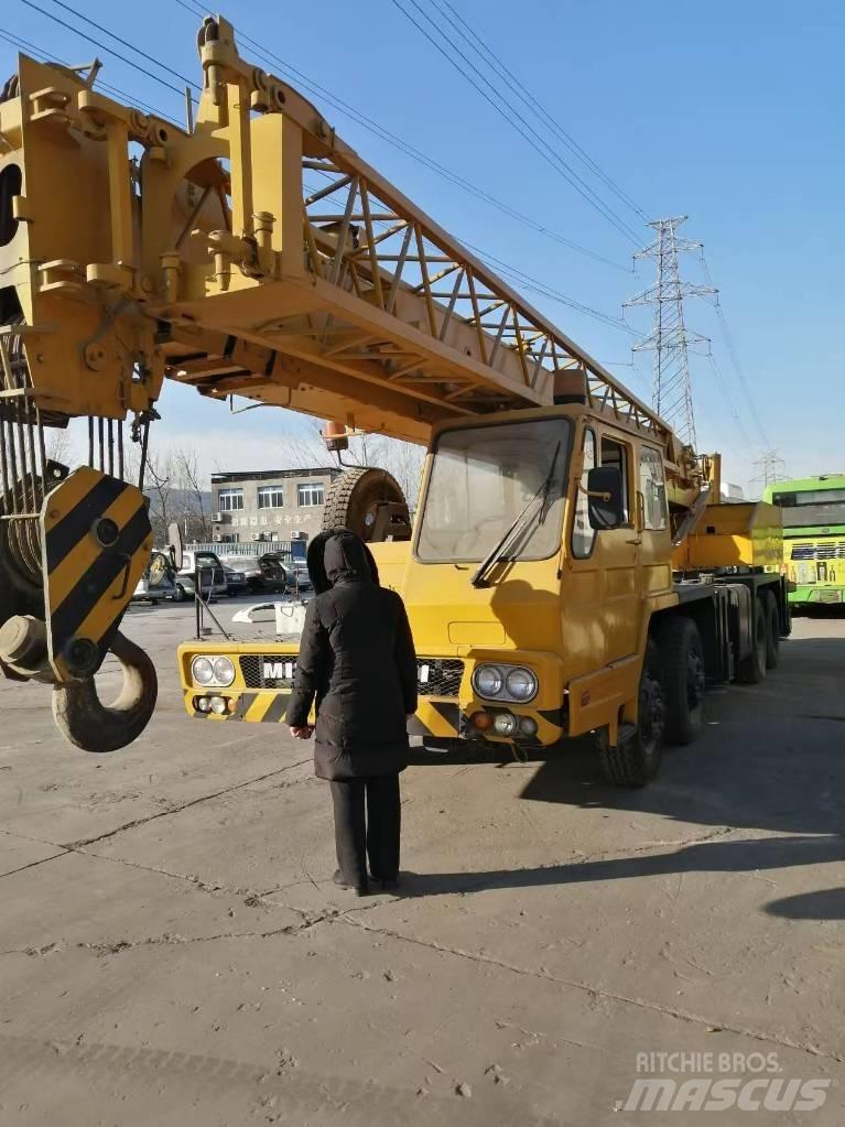Tadano TL 300 E Žeriavy pre ťažký terén