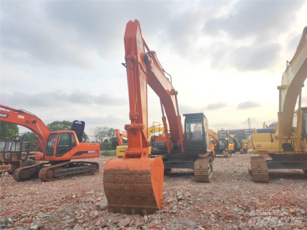 Hitachi ZX350H-3G Pásové rýpadlá