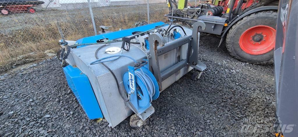 Snowek K220 Zametacie kefy
