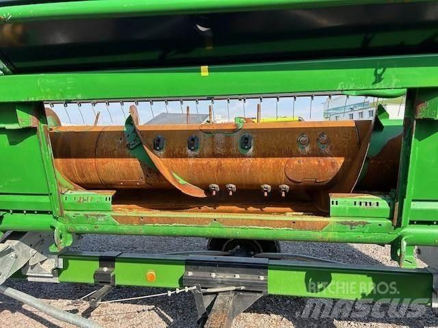 John Deere T 550 Kombinované zberacie stroje
