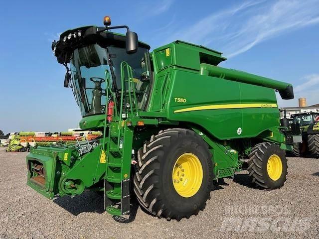 John Deere T 550 Kombinované zberacie stroje