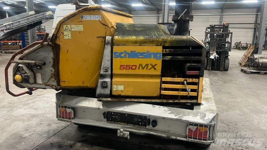 Schliesing 550 MX Lesnícke prívesy