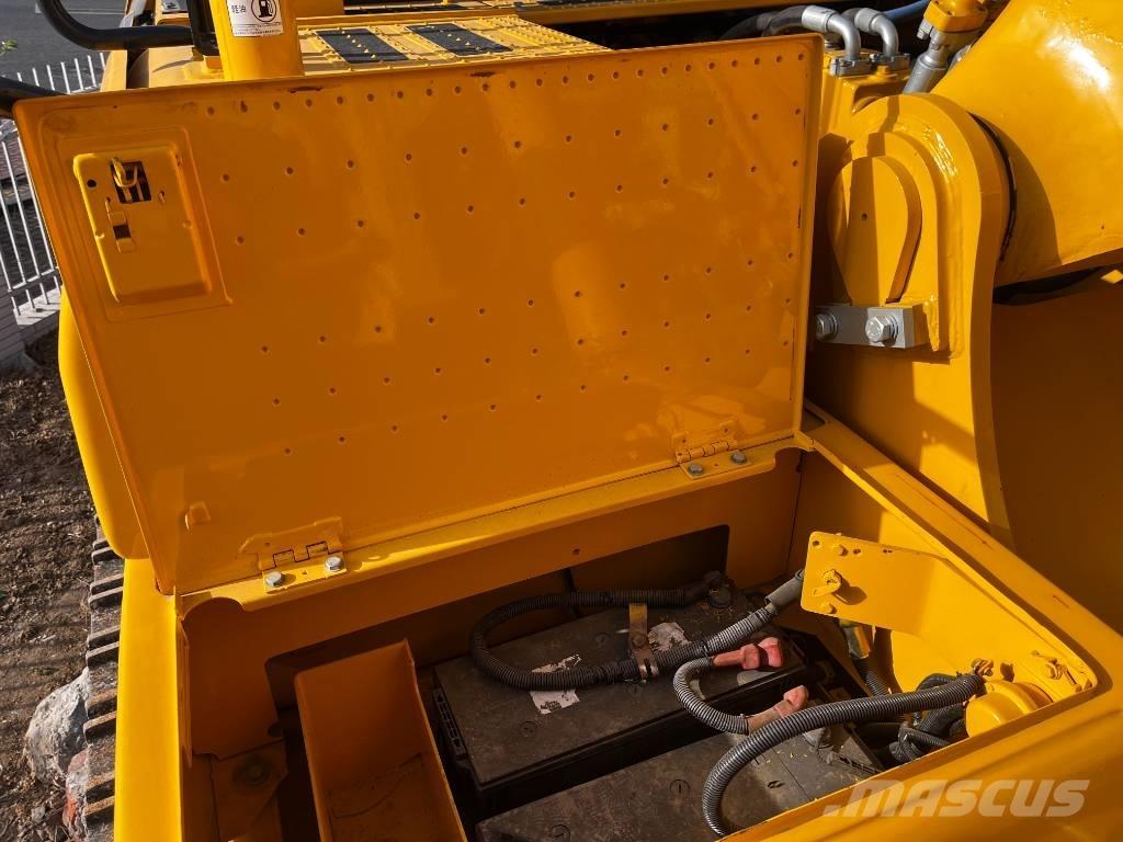 Komatsu 450 Pásové rýpadlá