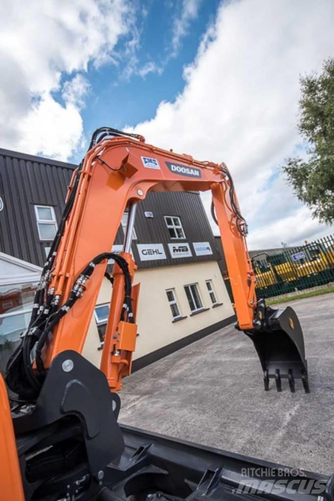 Doosan DX 85 R Midi rýpadlá 7 t - 12 t