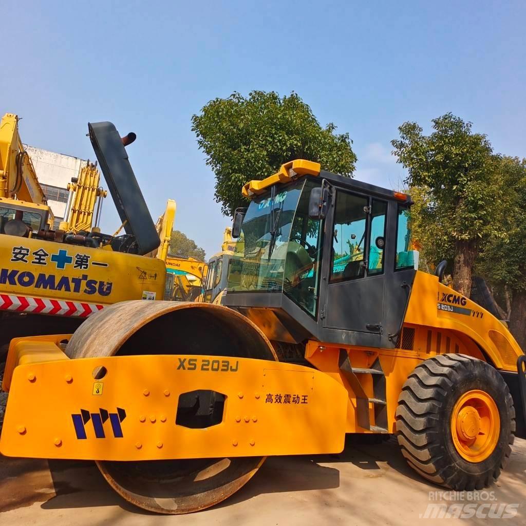 XCMG XS 202J Ťahačové valce