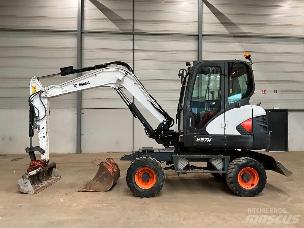 Bobcat E 57 W Kolesové rýpadlá