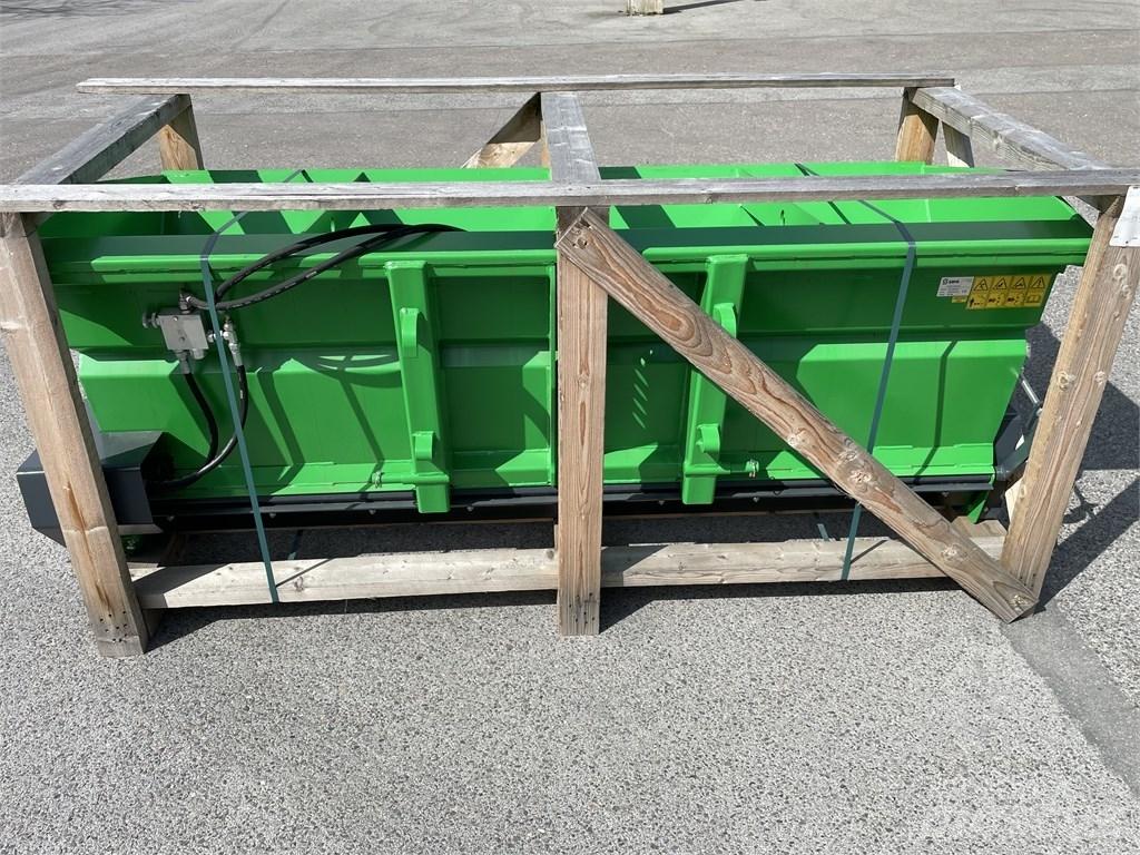 Sami SL-2300 3P/SMS Posýpače soli a piesku