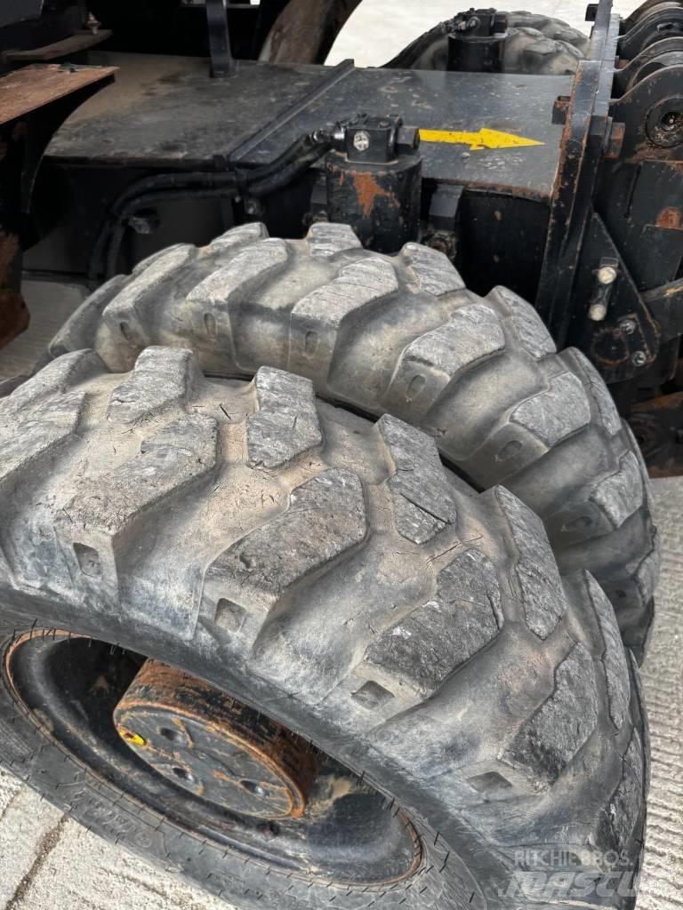 Hitachi ZX 145 W-6 Kolesové rýpadlá