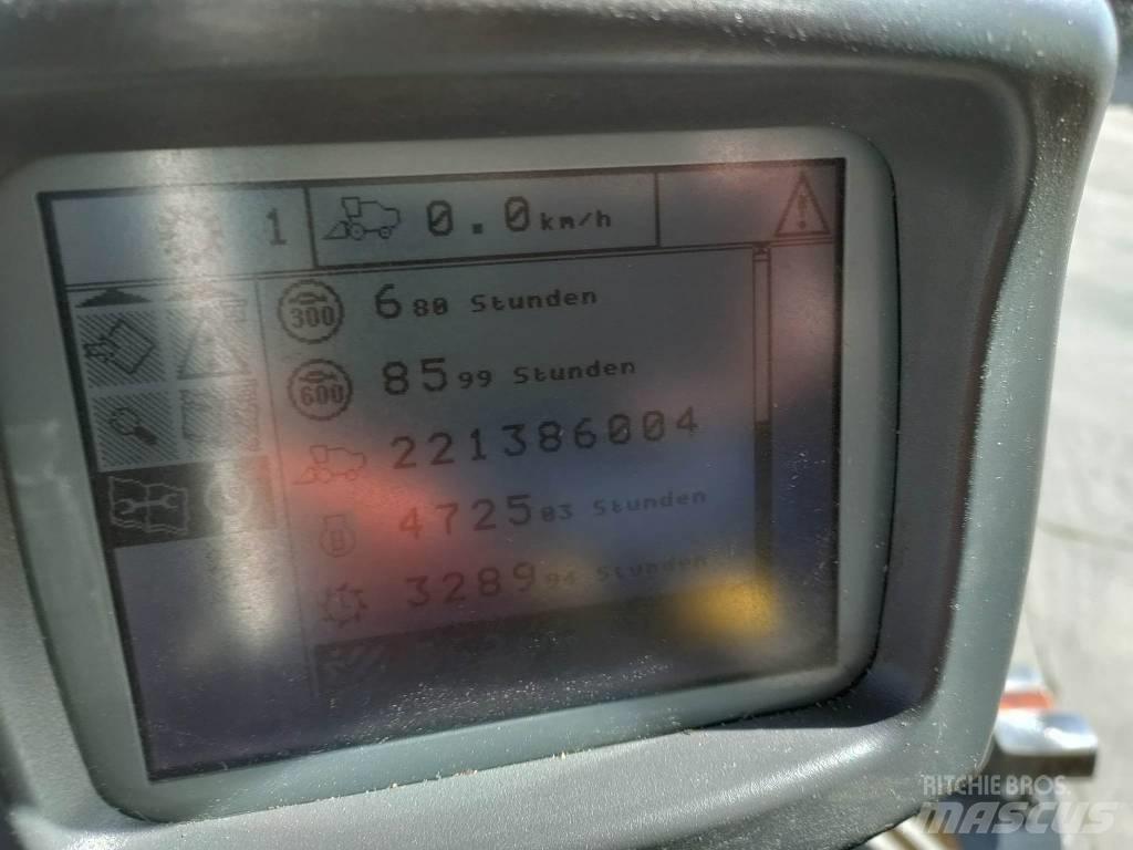 New Holland CX 760 Kombinované zberacie stroje