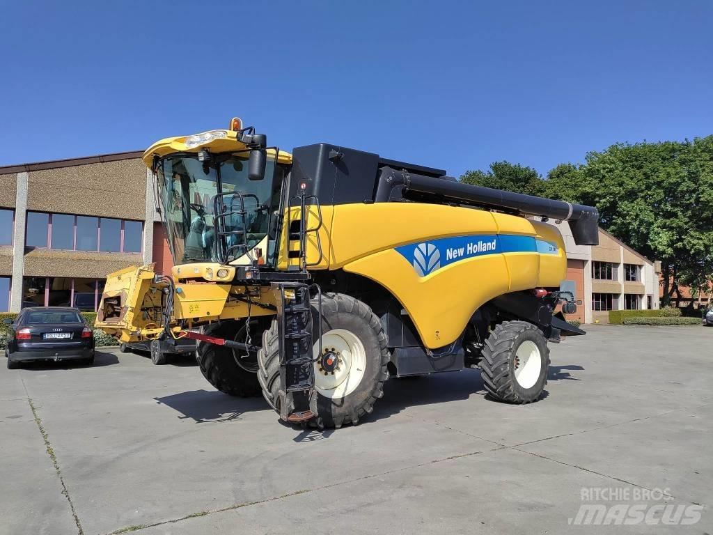 New Holland CX 760 Kombinované zberacie stroje