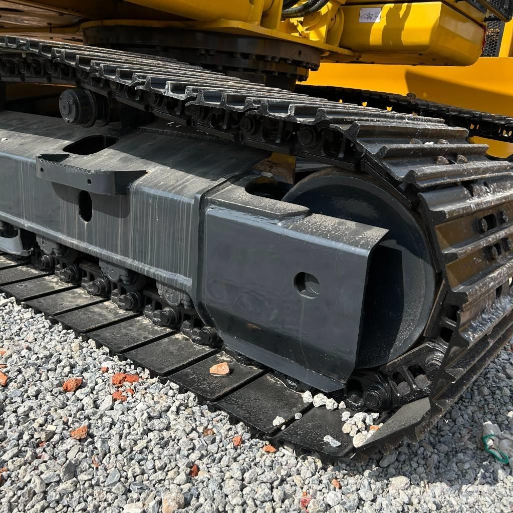Komatsu 200-8 Pásové rýpadlá