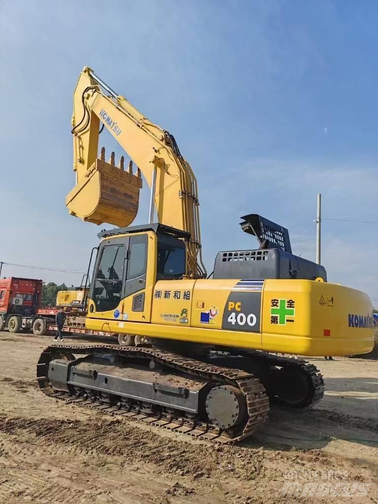 Komatsu 400-8R Pásové rýpadlá