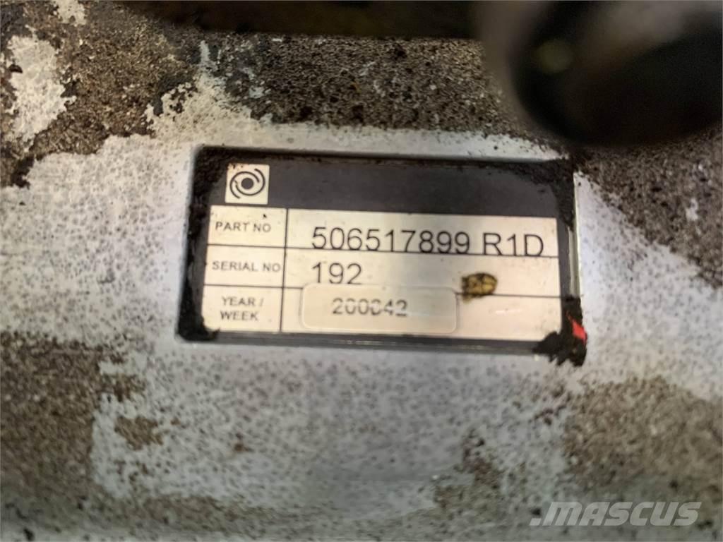 Valmet 350.1 Žatevné hlavy