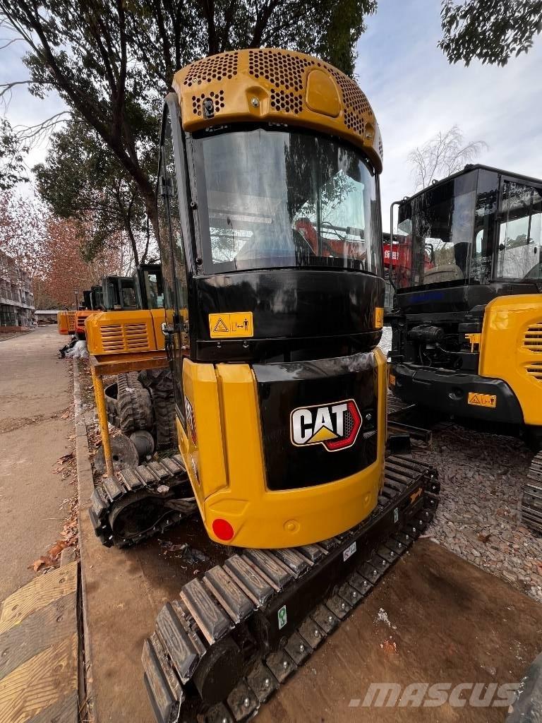 CAT 302 Pásové rýpadlá