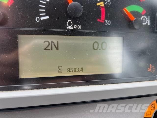 CAT 982 Kolesové nakladače