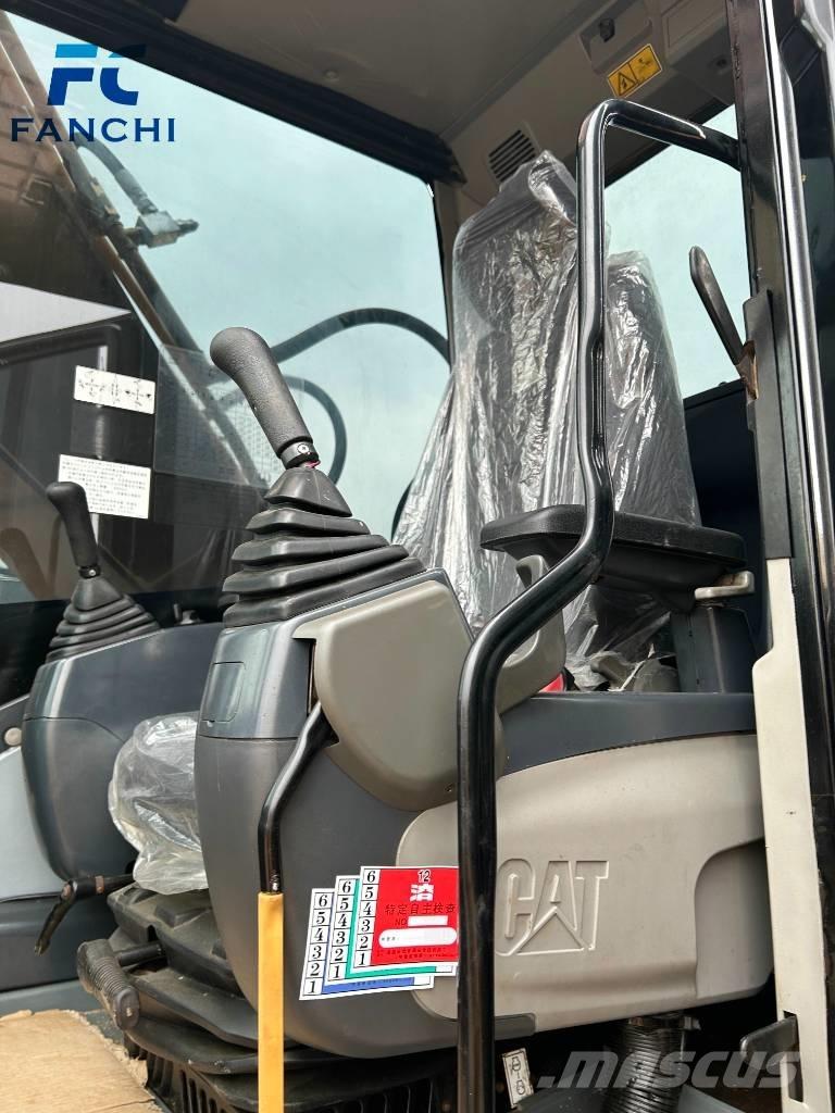 CAT 320d2 Pásové rýpadlá