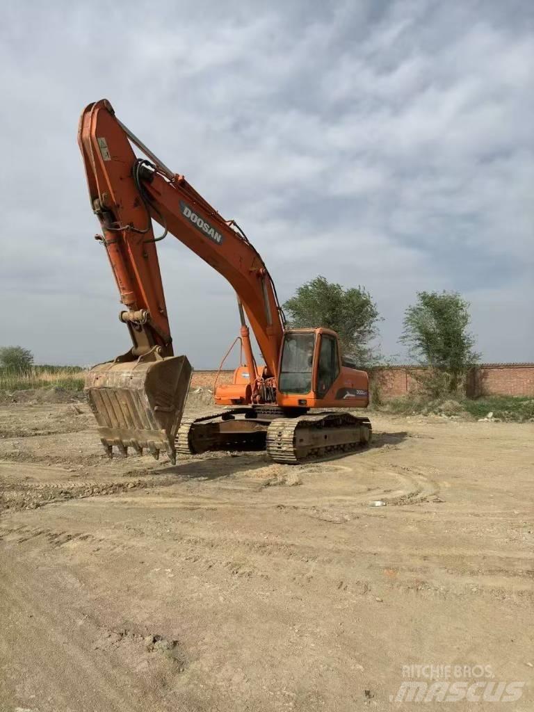 Doosan DH 300 LC-7 Pásové rýpadlá