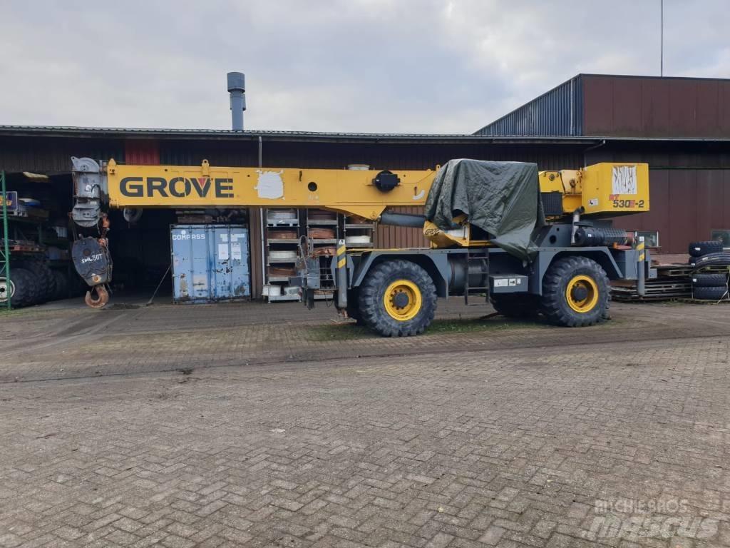 Grove RT 530 E-2 Žeriavy pre ťažký terén
