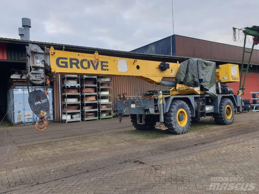 Grove RT 530 E-2 Žeriavy pre ťažký terén
