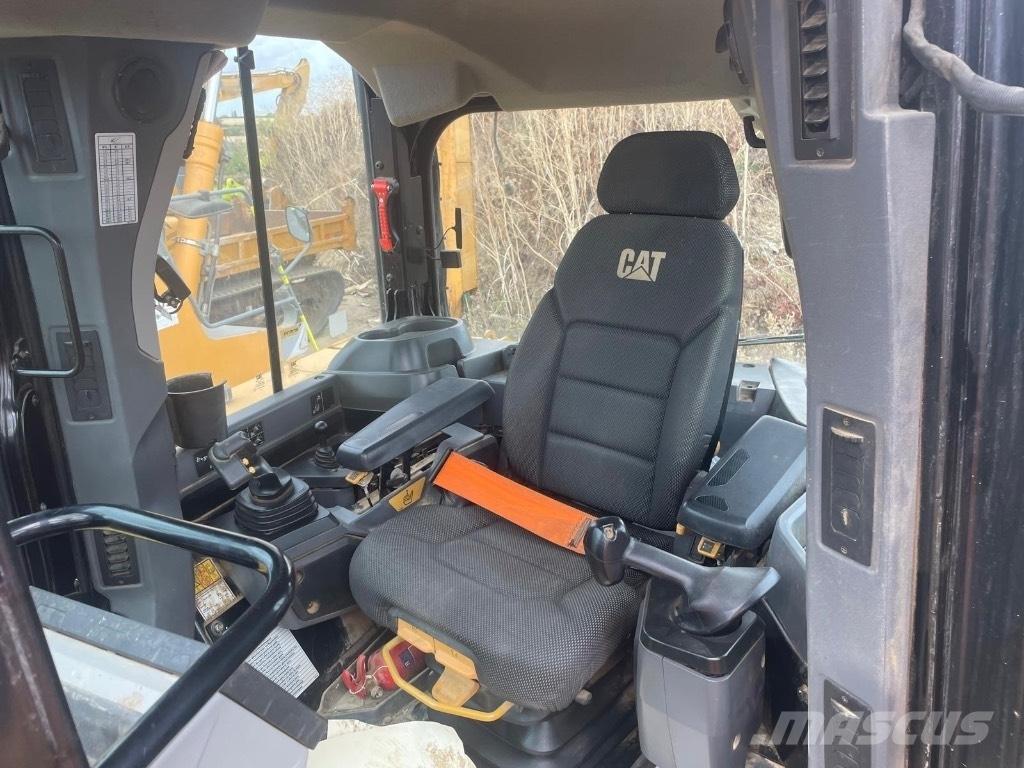 CAT D 6 LGP Pásové dozéry