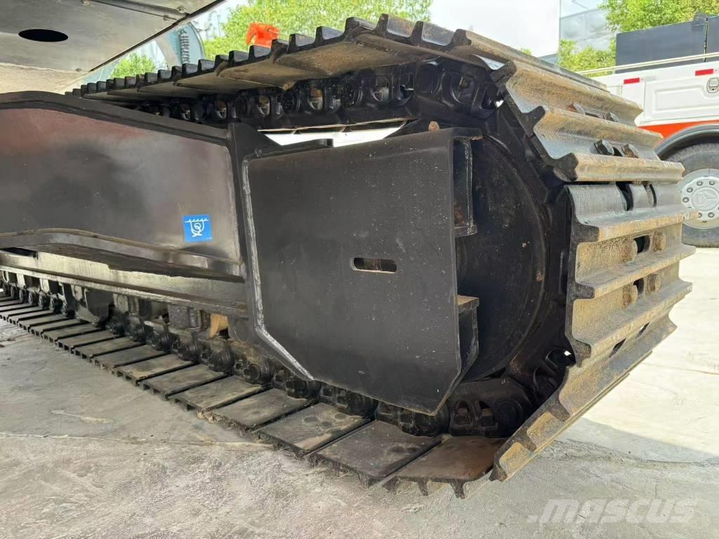 Hitachi ZX 350 H Pásové rýpadlá