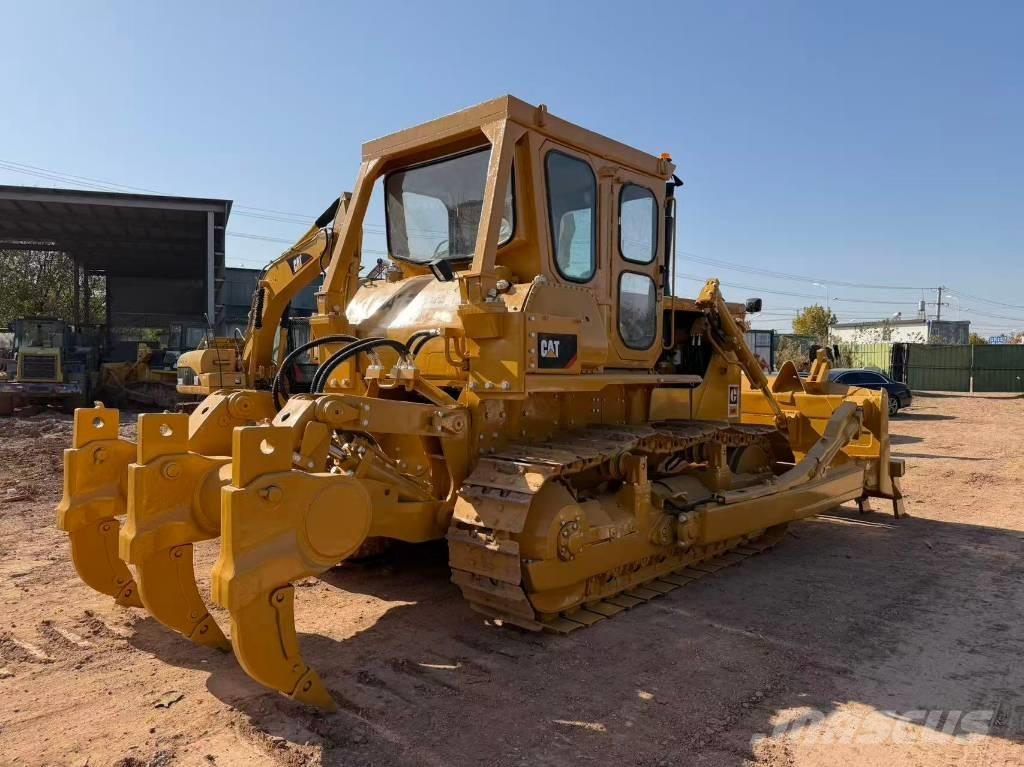 CAT D 8 K Pásové dozéry