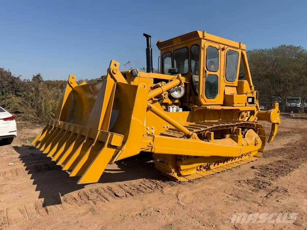 CAT D 8 K Pásové dozéry