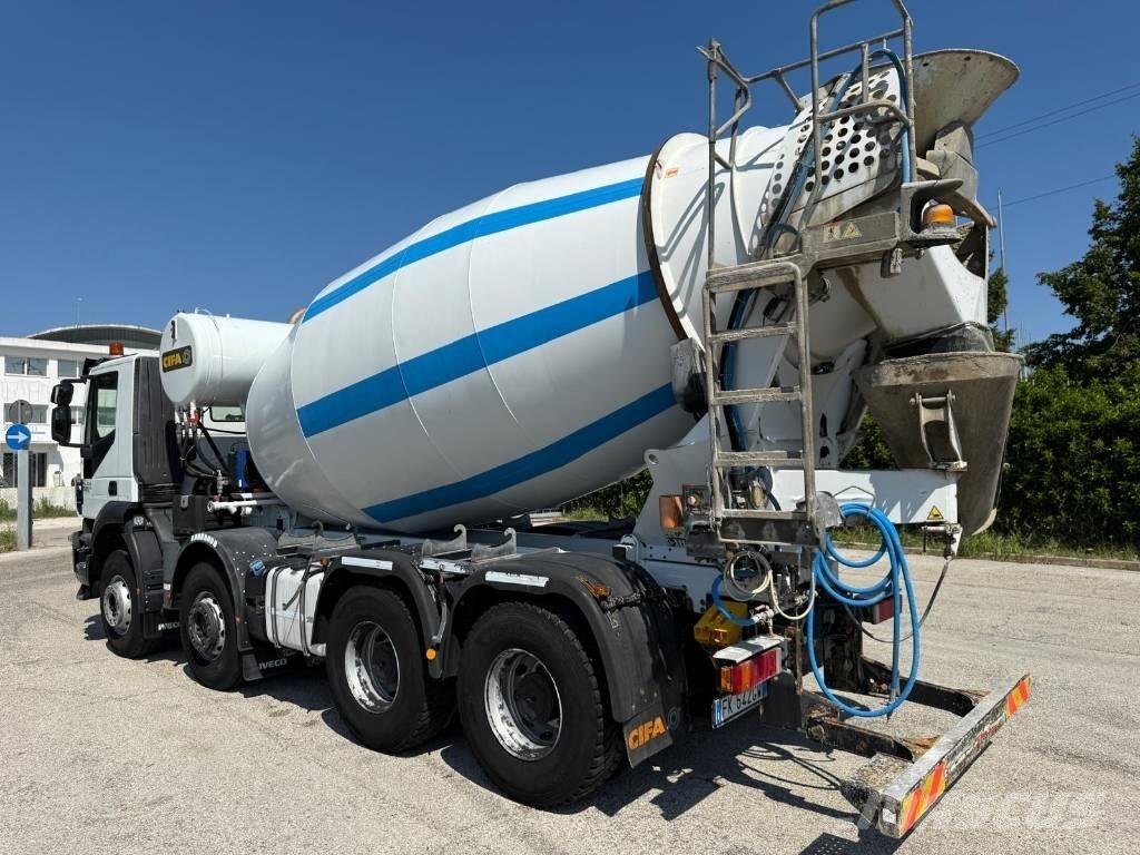 Iveco Trakker 500 Domiešavače betónu