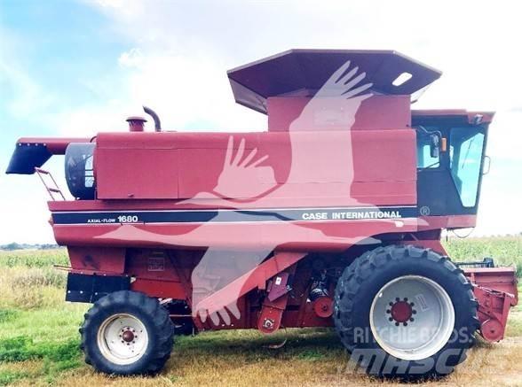 Case IH 1680 Kombinované zberacie stroje
