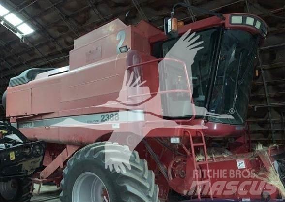 Case IH 2388 Kombinované zberacie stroje