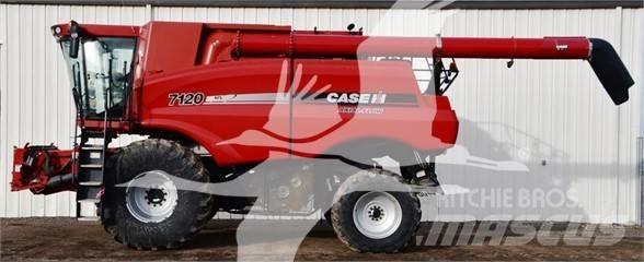 Case IH 7120 Kombinované zberacie stroje