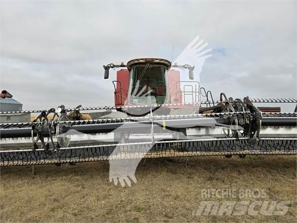 Case IH 8250 Kombinované zberacie stroje