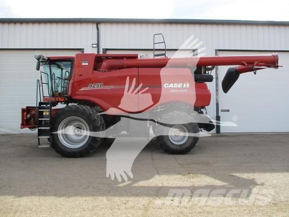 Case IH 9250 Kombinované zberacie stroje