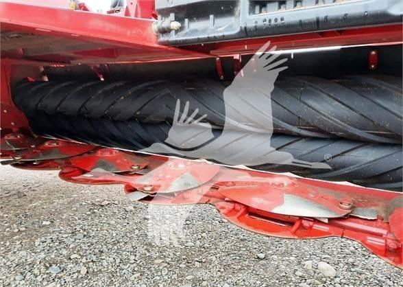 Case IH DC163 Riadkovače