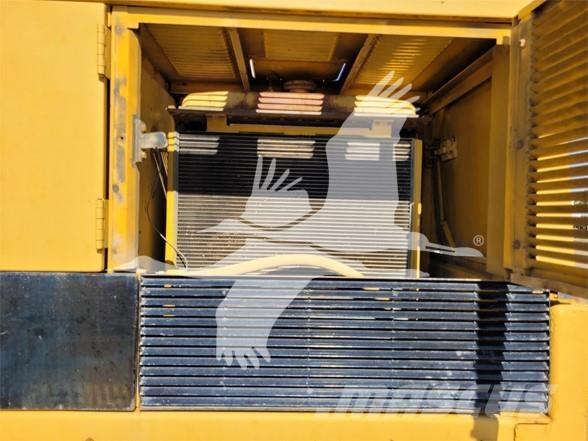 CAT 235 Pásové rýpadlá