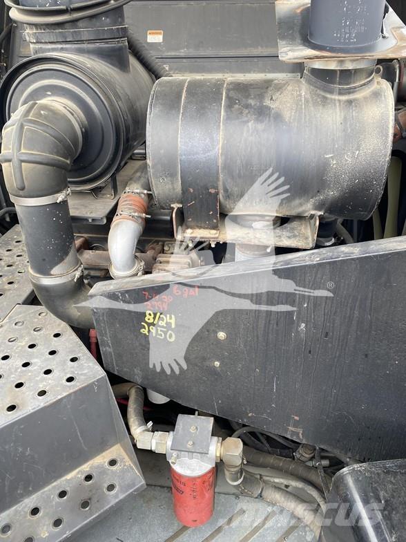 Gleaner R65 Kombinované zberacie stroje