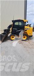 JCB 3TS-8W Šmykom riadené nakladače