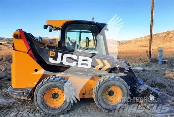 JCB 3TS-8W Šmykom riadené nakladače