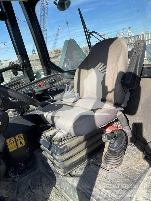 JCB 409 Kolesové nakladače