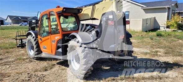 JLG 742 Teleskopické manipulátory
