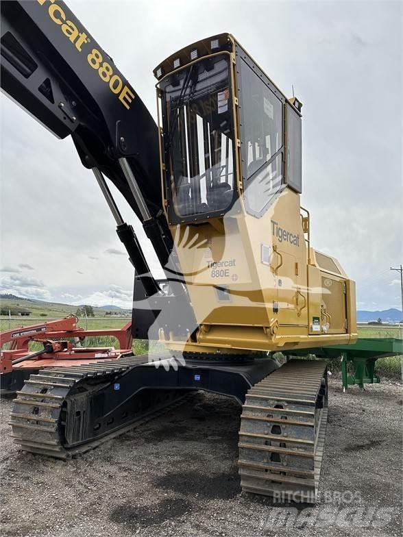 Tigercat 880E Lesné nakladače