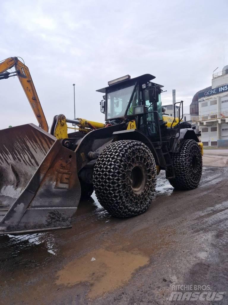 Hitachi ZW250-6 Kolesové nakladače