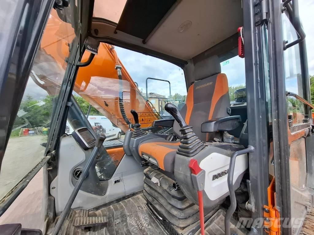 Doosan DX 225 LC-5 Pásové rýpadlá