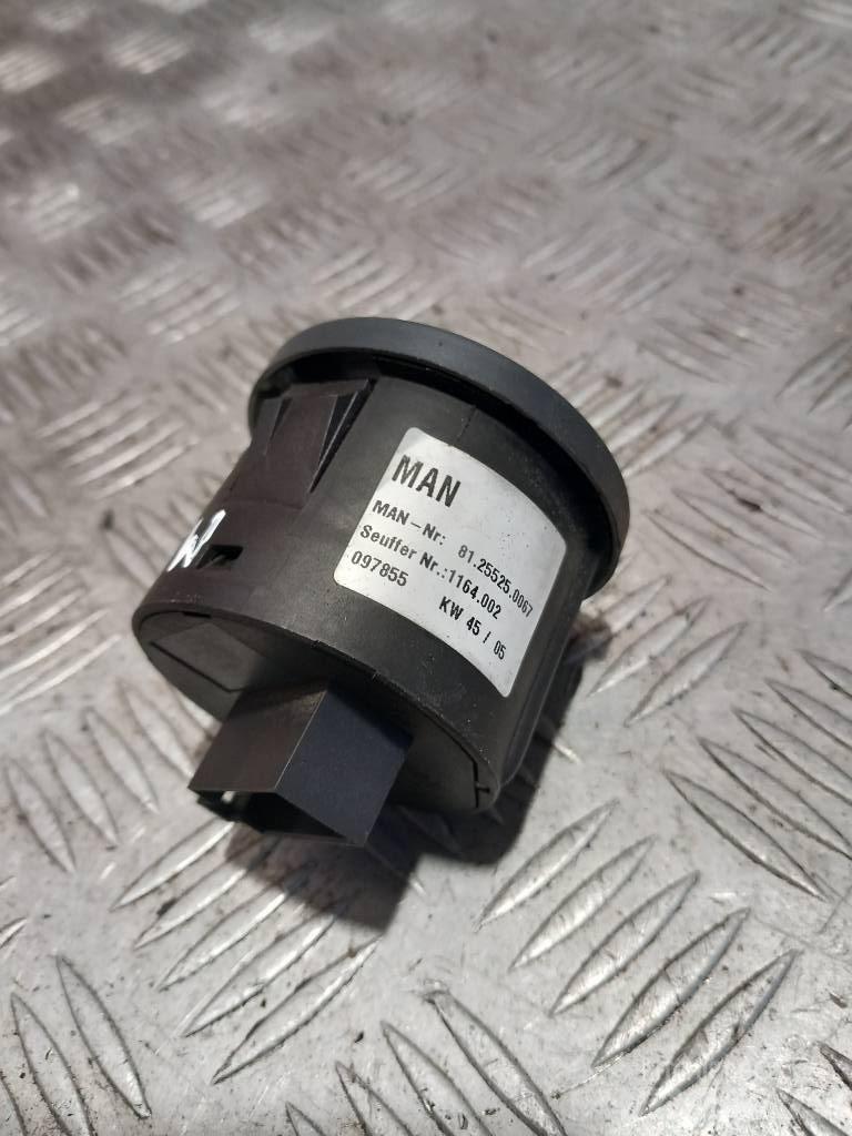 MAN TGM  81255250193 Kabíny a interiér