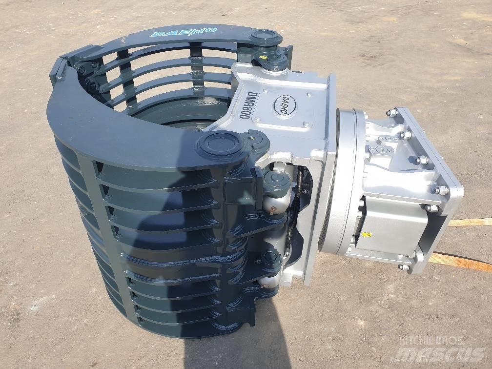 Daemo DMR 800 Drapáky