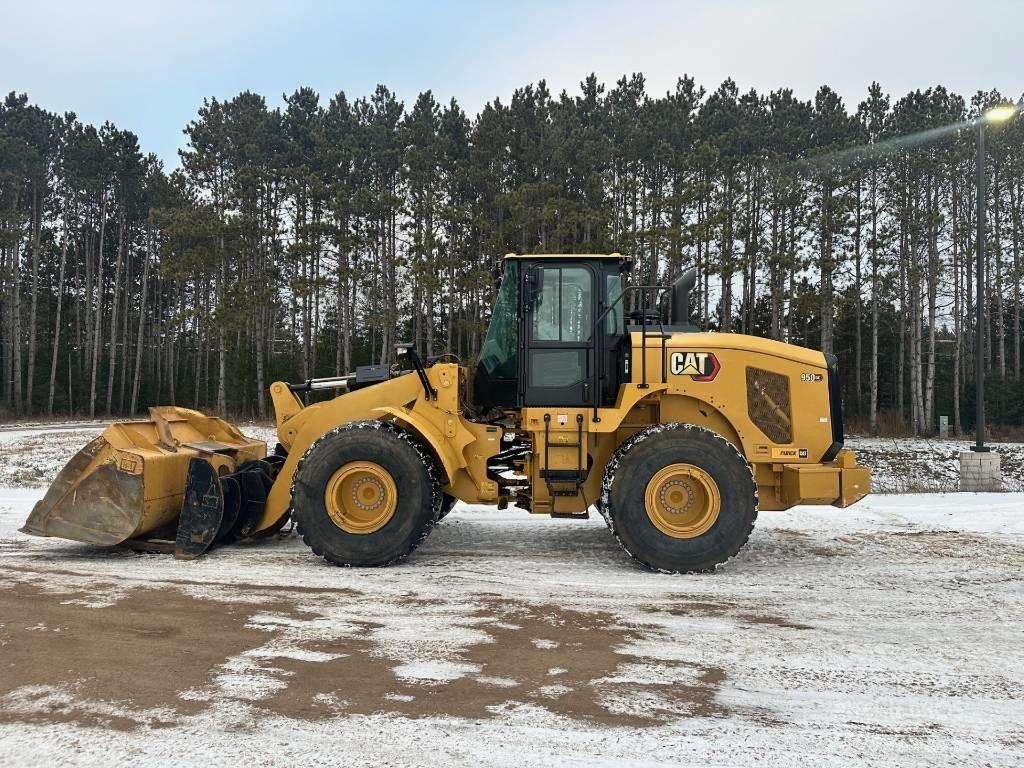 CAT 950 Kolesové nakladače